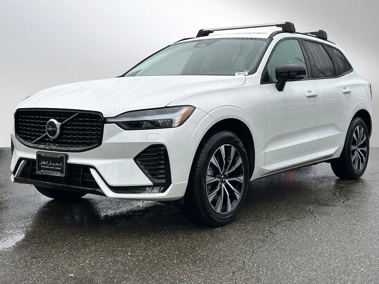 Used 2025 Volvo XC60 B5 Core w/ Protection Package Premier image 7