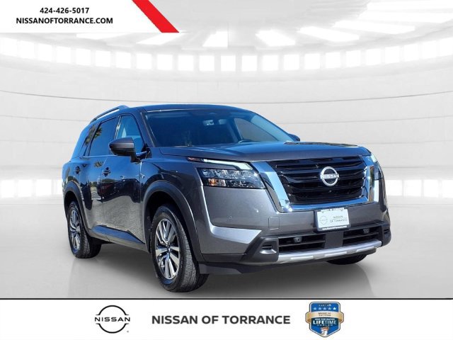 Used 2025 Nissan Pathfinder SL