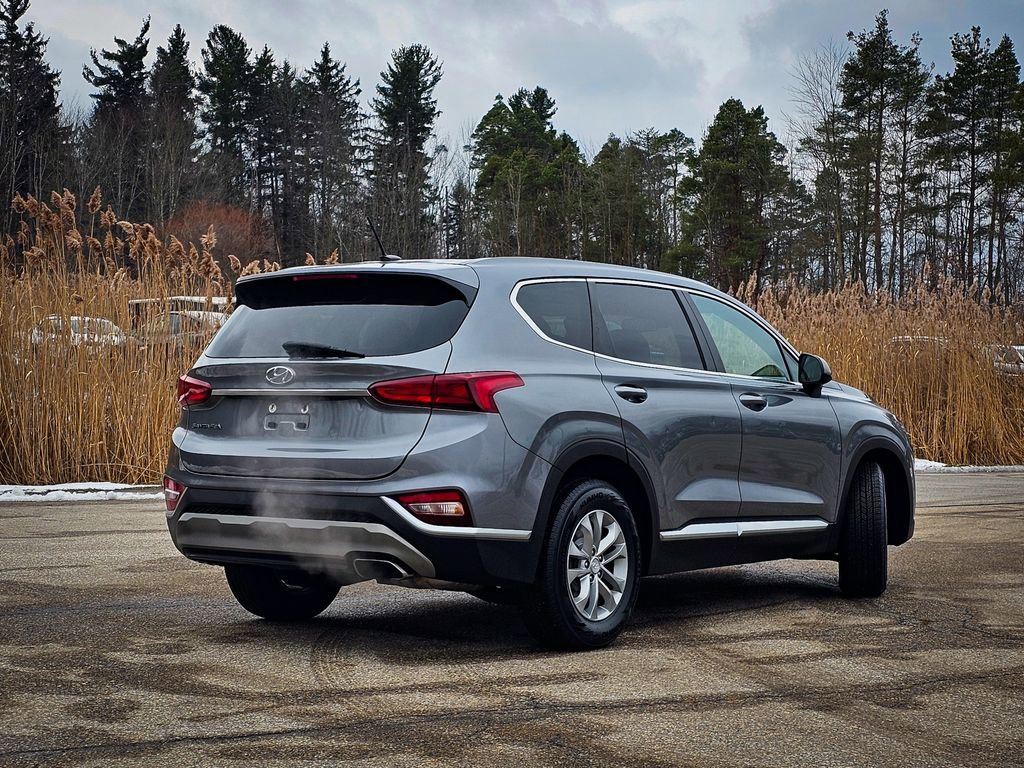 Used 2019 Hyundai Santa Fe SE image 3