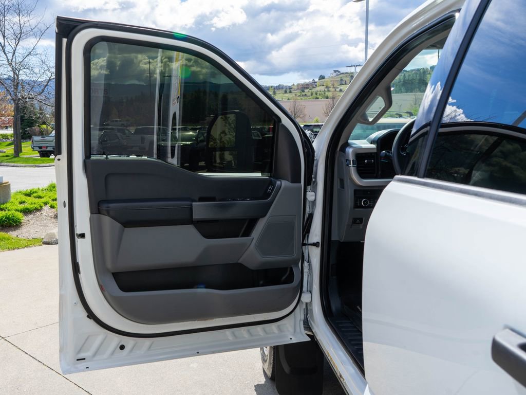 Used 2023 Ford F450 XLT w/ FX4 Off-Road Package AWD/4WD image 15