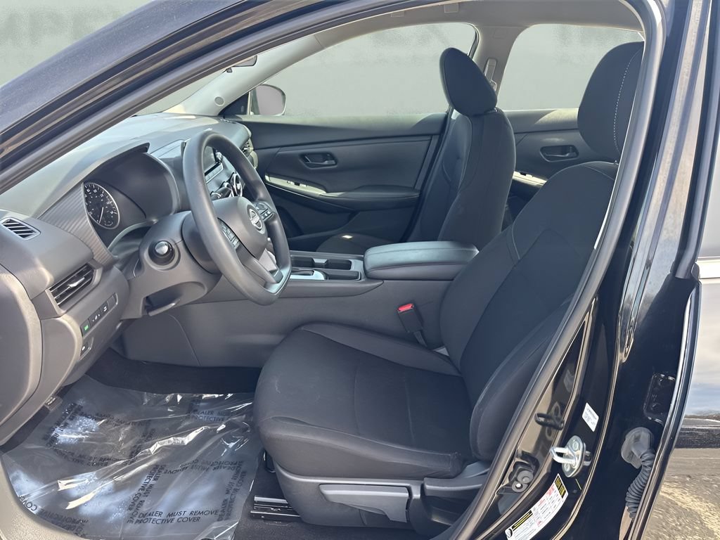 Used 2025 Nissan Sentra S FWD image 9