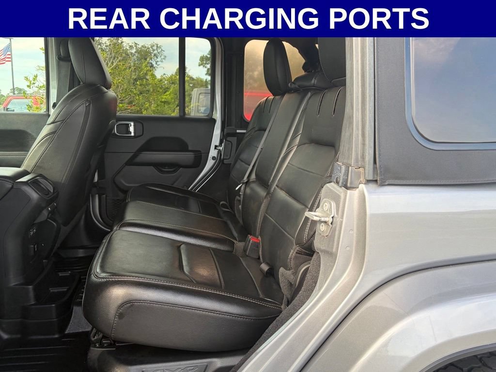 Used 2021 Jeep Wrangler Unlimited Sahara w/ Cold Weather Group AWD/4WD image 15