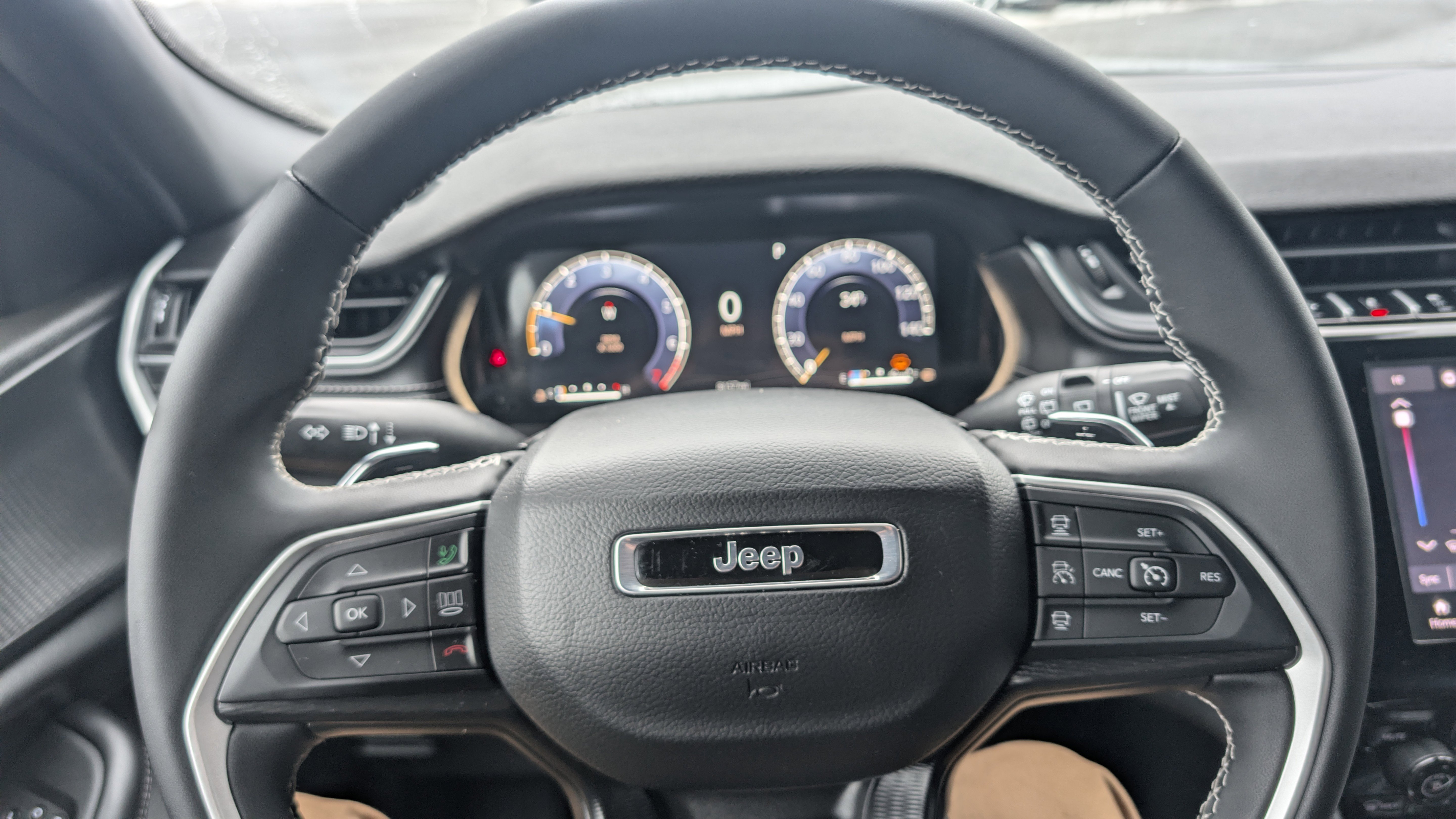 New 2025 Jeep Grand Cherokee Laredo image 17