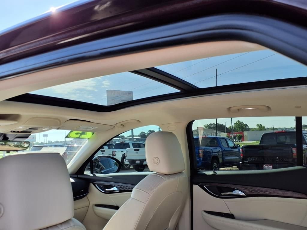 Used 2023 Buick Envision Avenir image 16