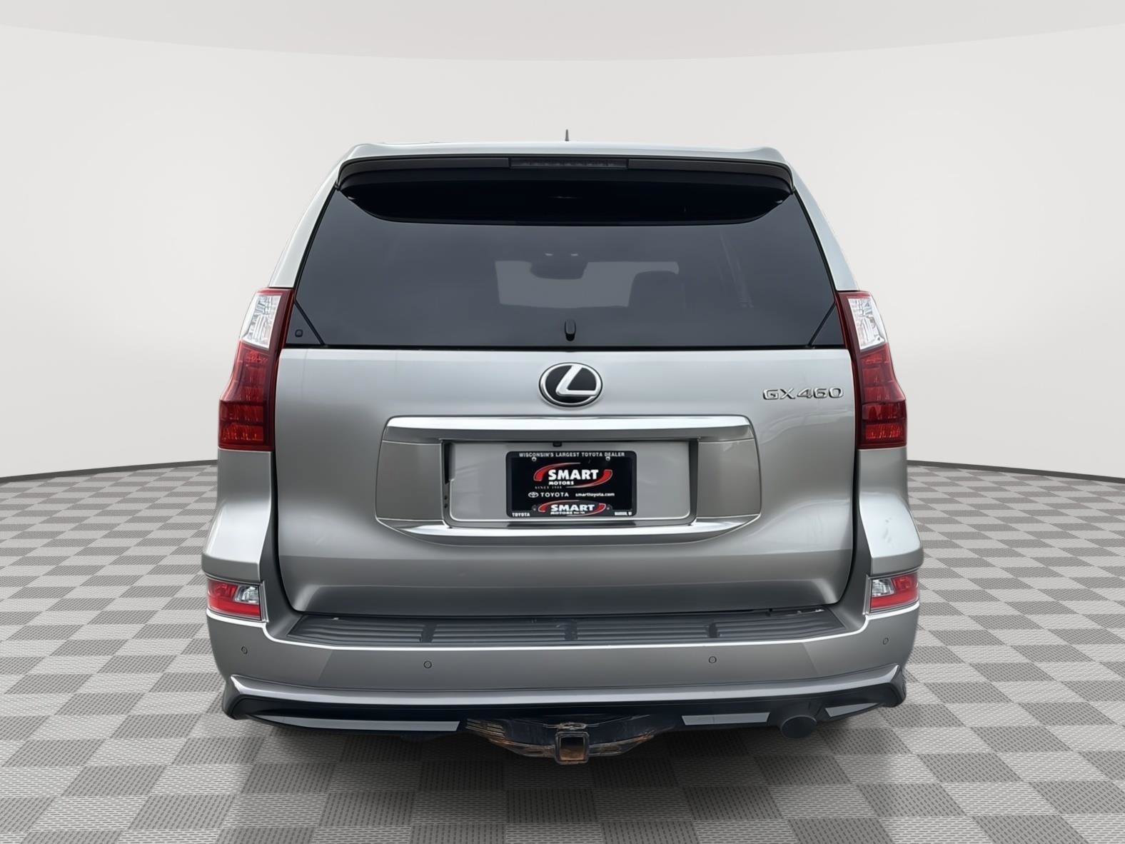 Used 2021 Lexus GX 460 Premium w/ Accessory Package image 16