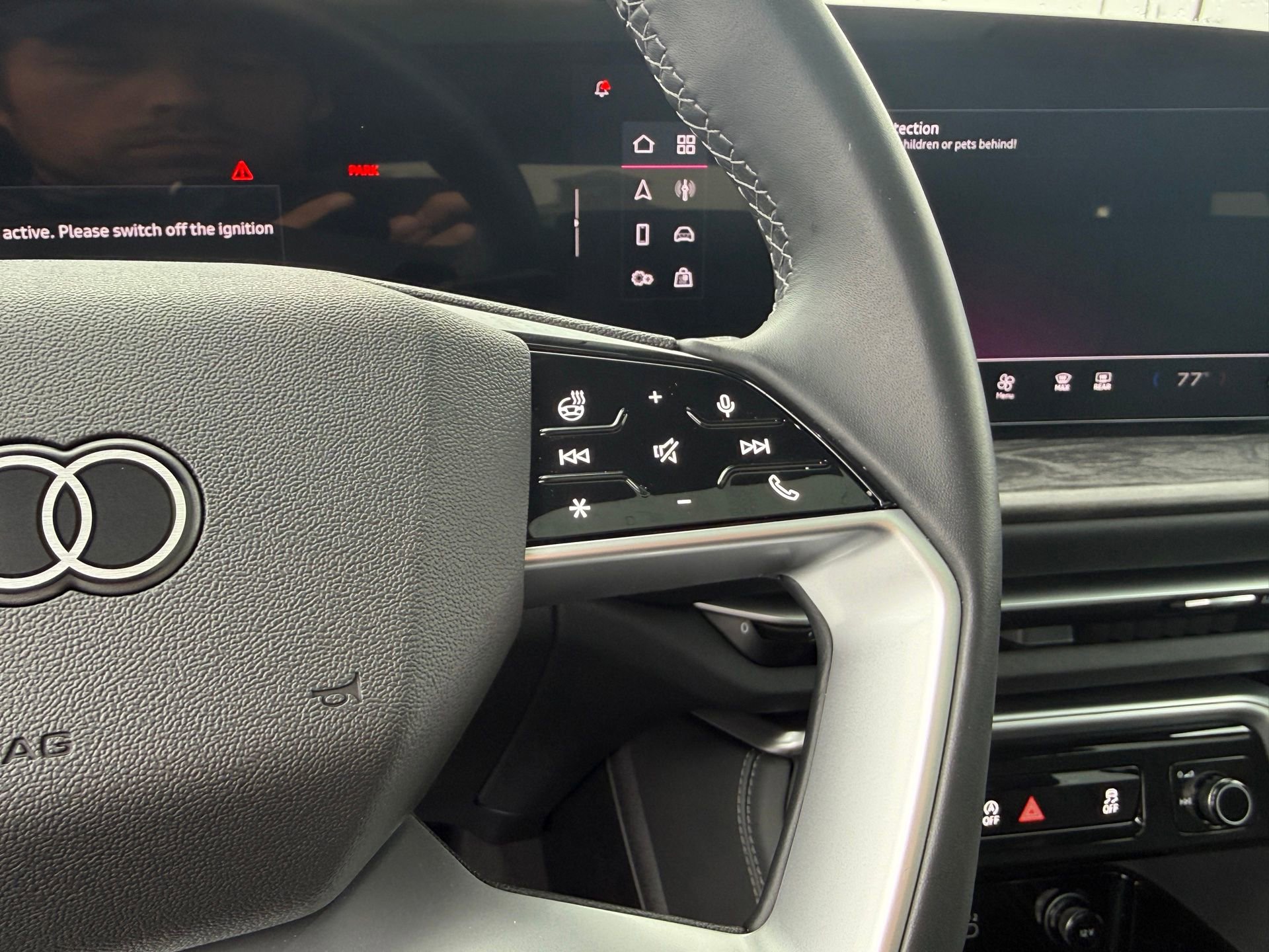 Used 2025 Audi Q5 Premium Plus w/ Premium Plus image 13