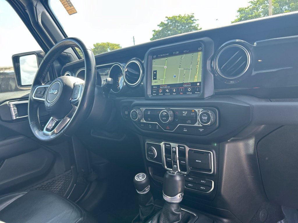 Certified 2021 Jeep Wrangler Unlimited Sahara AWD/4WD image 27