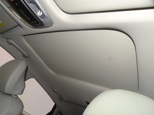 Used 2024 Hyundai Kona Limited image 11