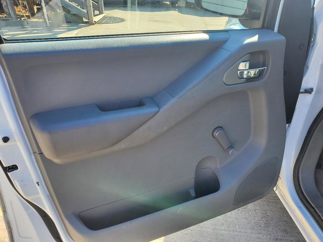 Used 2014 Nissan Frontier S image 18