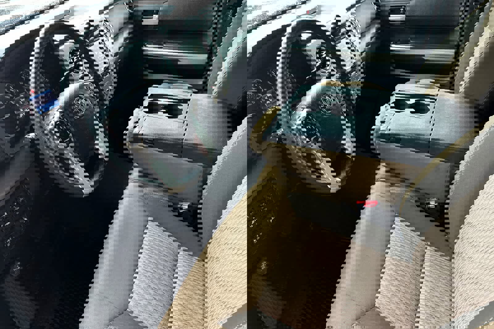 Used 2016 Toyota Tundra SR5 image 11