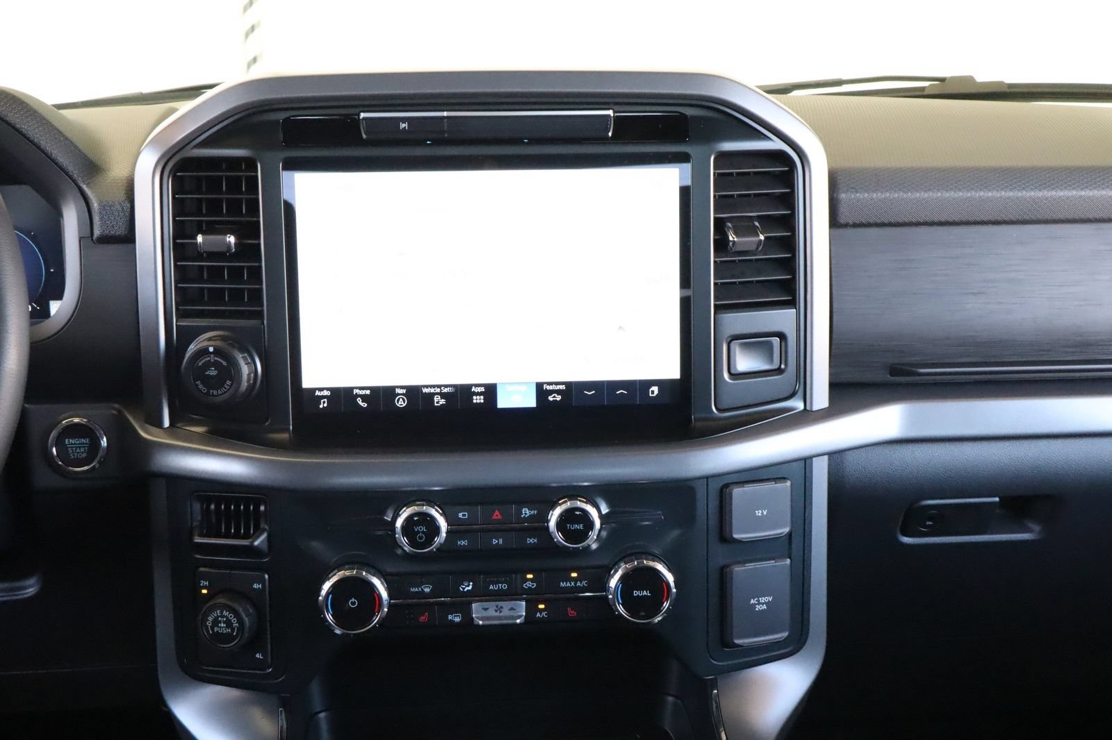 Used 2025 Ford F150 XLT w/ Equipment Group 302A MID AWD/4WD image 31