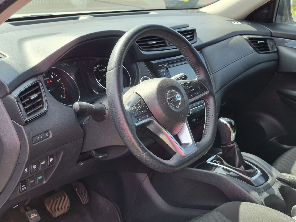Used 2020 Nissan Rogue SV AWD/4WD image 9