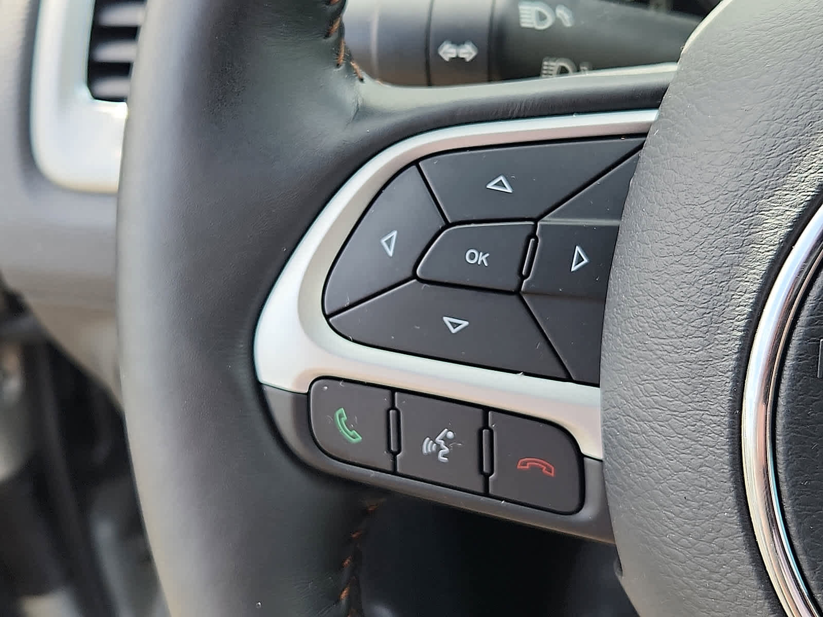 Used 2019 Jeep Compass Latitude w/ Popular Equipment Group image 22