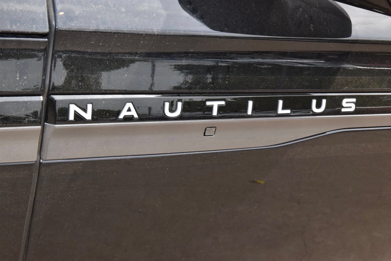 New 2026 Lincoln Nautilus Reserve w/ Jet Appearance Package AWD/4WD image 50