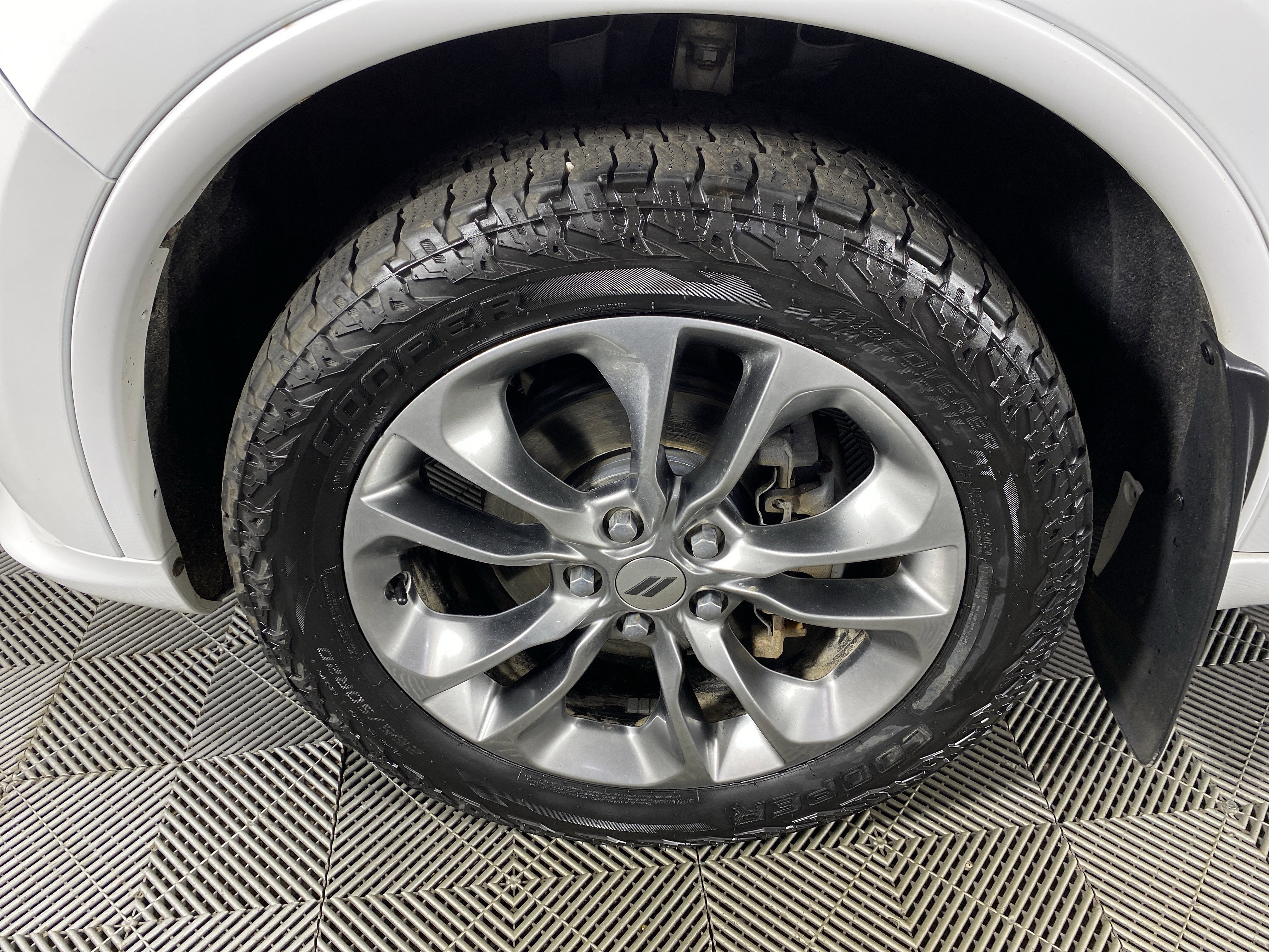 Used 2019 Dodge Durango GT image 12