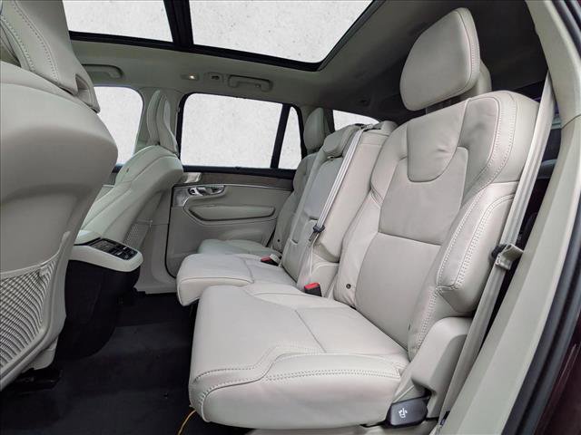 New 2025 Volvo XC90 B6 Ultra w/ Lounge Package image 17