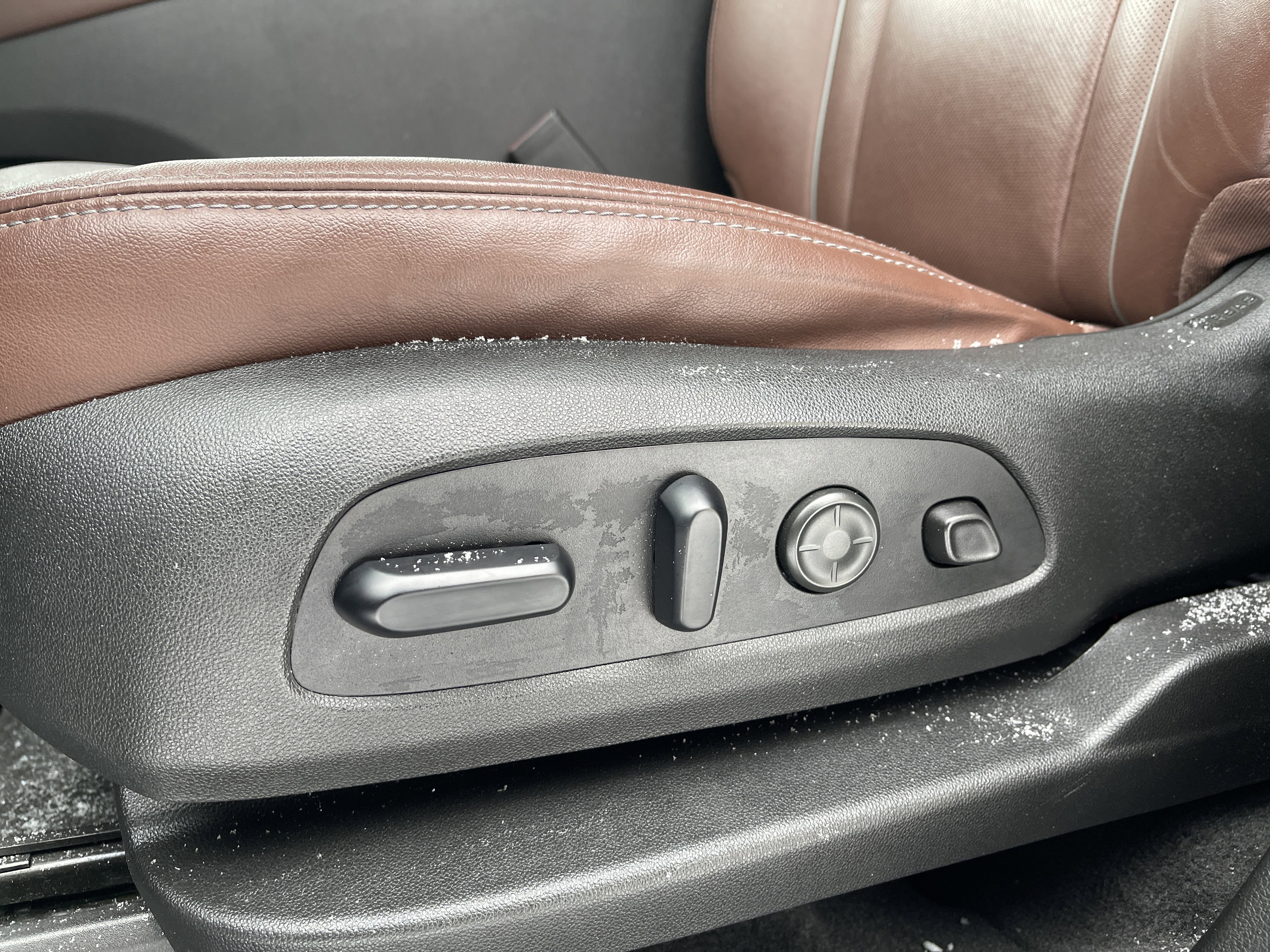 Used 2020 Buick Enclave Avenir w/ Avenir Technology Package image 14