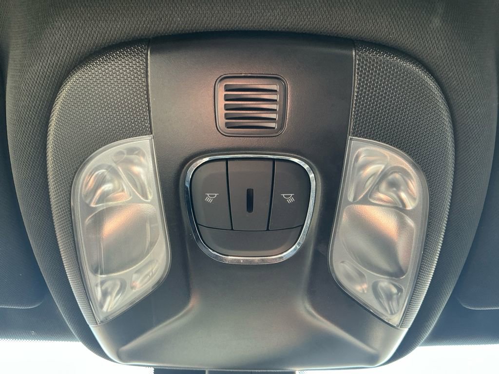 Used 2023 Jeep Compass Trailhawk image 25