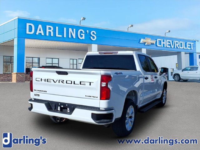 Used 2021 Chevrolet Silverado 1500 Custom w/ LPO, Dark Essentials Package AWD/4WD image 5