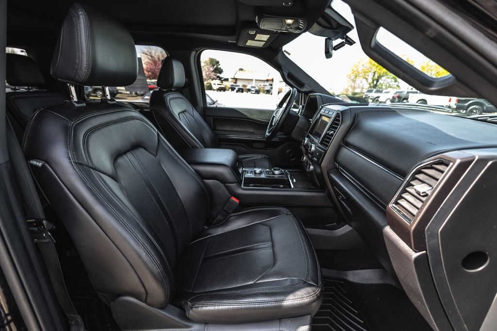 Used 2021 Ford Expedition Max Limited image 29