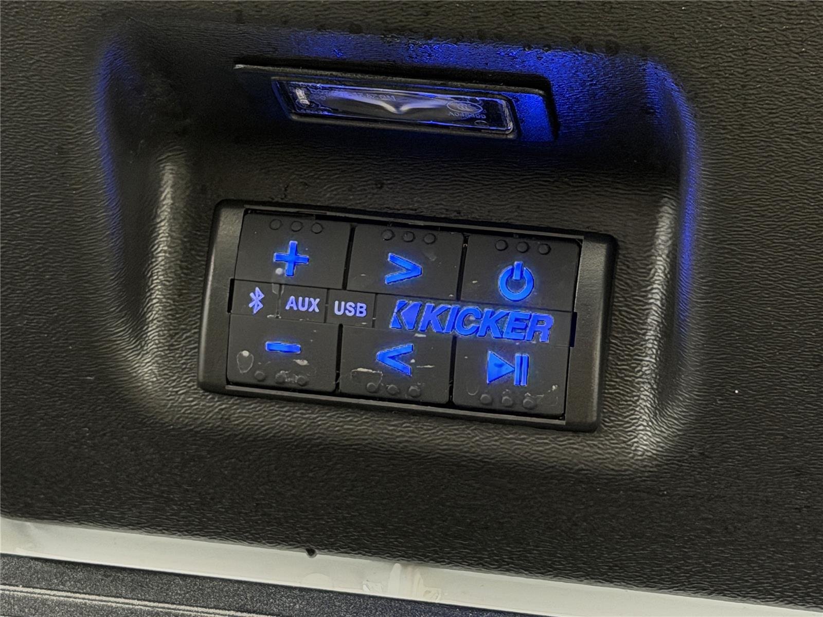 Certified 2024 GMC Sierra 1500 AT4X w/ AT4X AEV Edition AWD/4WD image 17