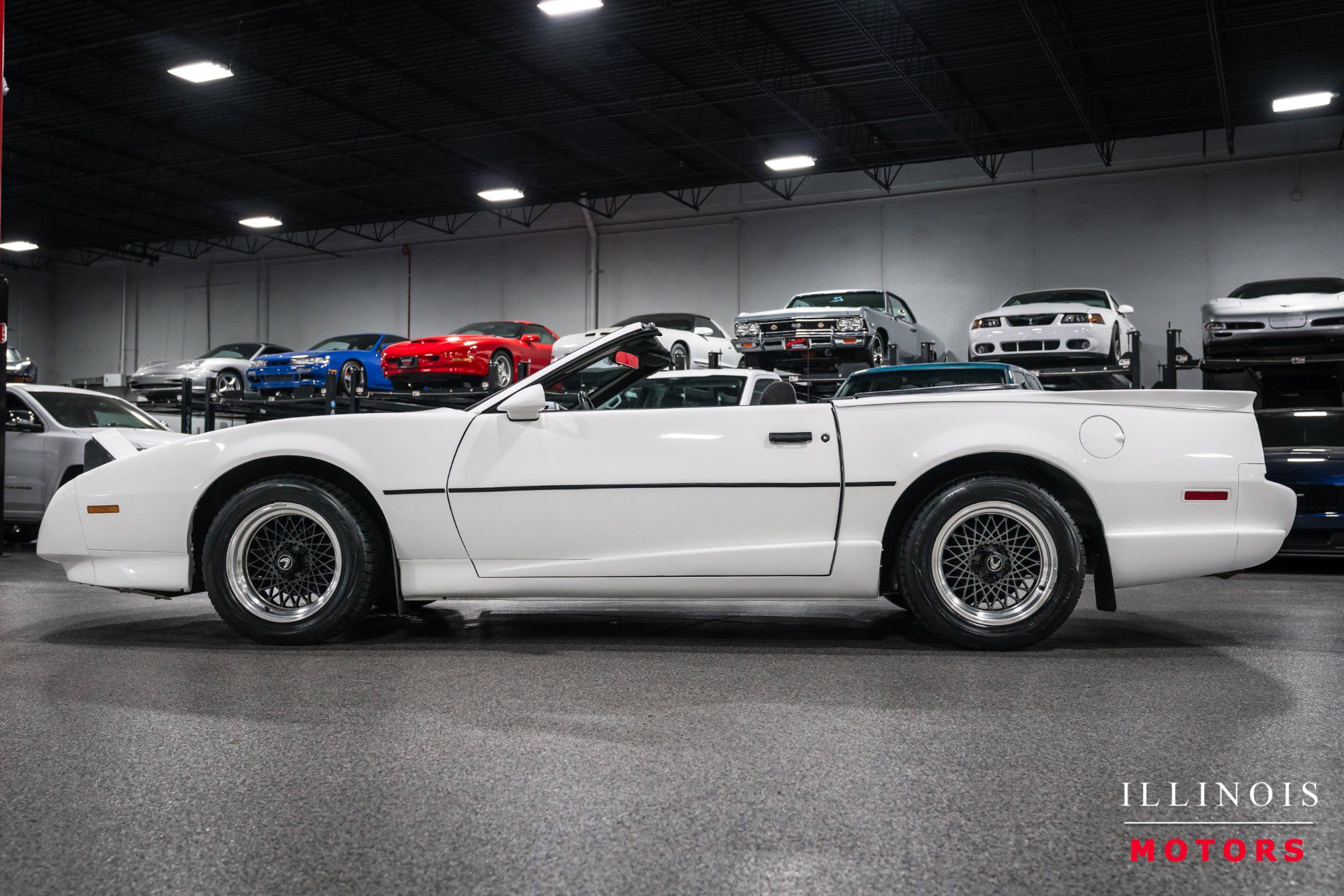 Used 1991 Pontiac Firebird Trans Am RWD image 2