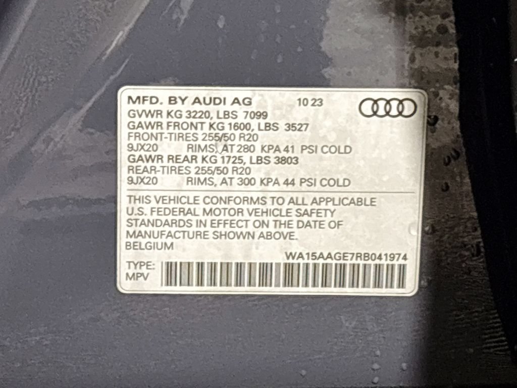 Used 2024 Audi Q8 e-tron Premium Plus AWD/4WD image 25