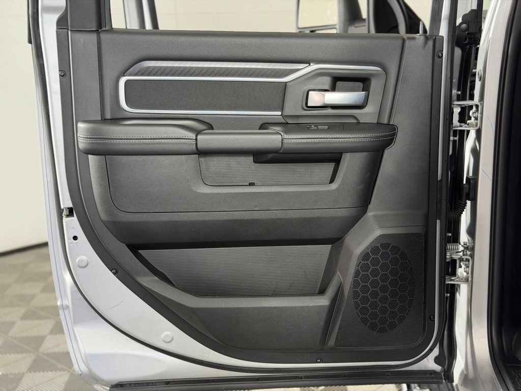 Certified 2026 RAM 2500 Big Horn AWD/4WD image 33