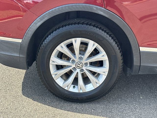 Used 2018 Volkswagen Tiguan SE image 22