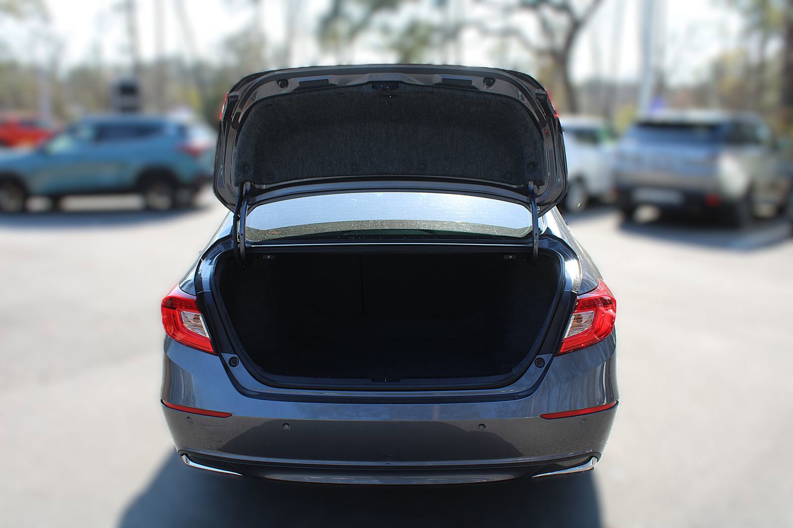 Used 2021 Honda Accord Touring image 9