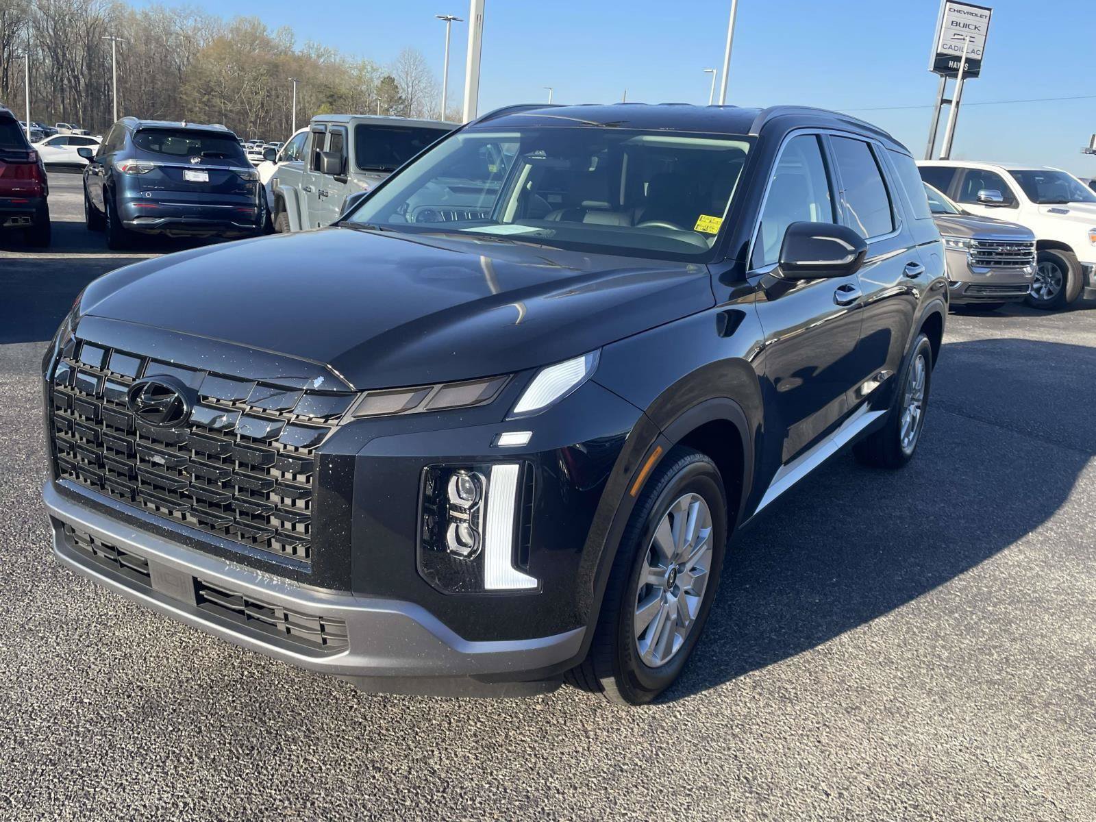 Used 2025 Hyundai Palisade SEL FWD image 4