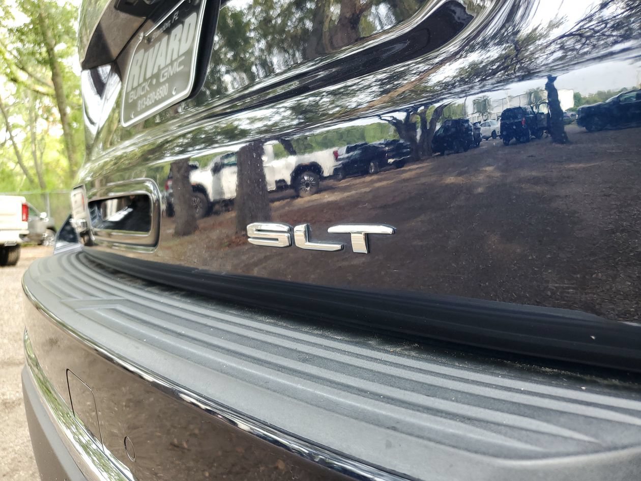 Used 2023 GMC Yukon SLT RWD image 8