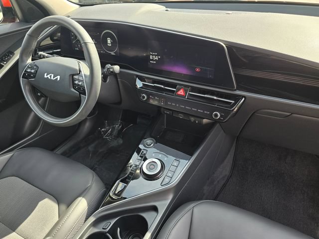 Certified 2023 Kia Niro Wind w/ Wind Preserve Package FWD image 12
