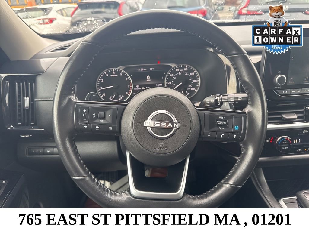 Used 2022 Nissan Pathfinder SV image 25