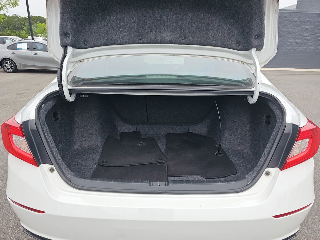 Used 2019 Honda Accord Sport image 15