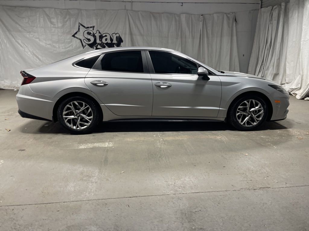 Used 2023 Hyundai Sonata SEL w/ Convenience Package FWD image 8