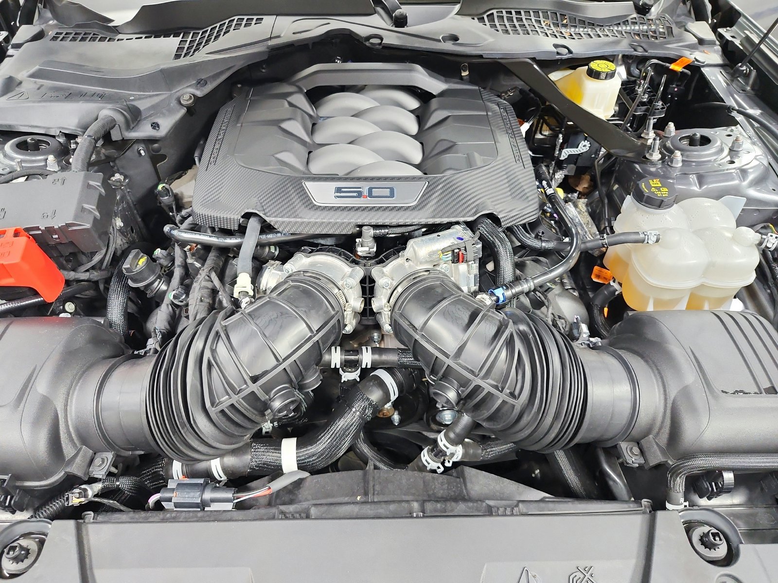 Used 2025 Ford Mustang GT Premium RWD image 18