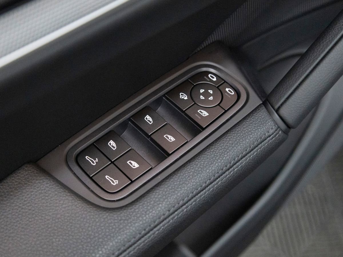 New 2026 Porsche Cayenne S AWD/4WD image 29