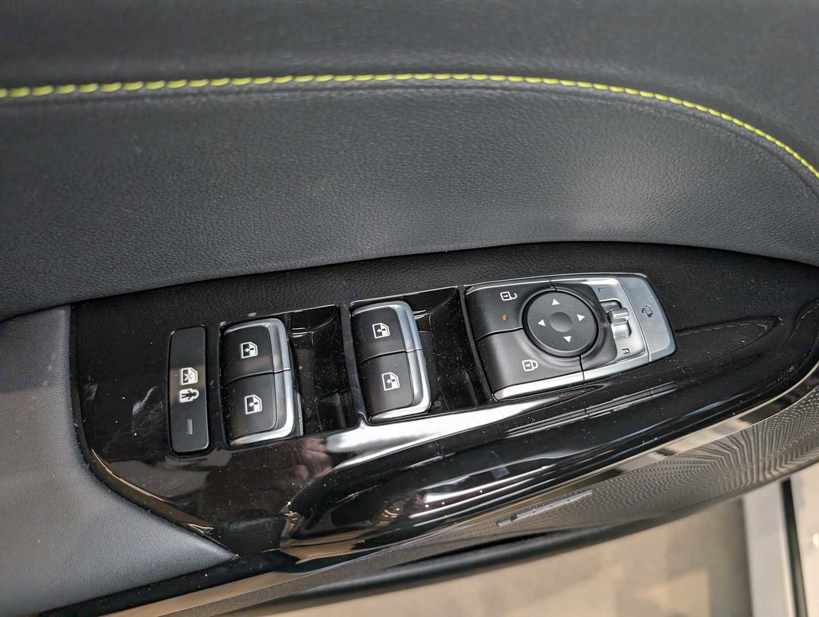 New 2026 Kia K5 GT w/ GT1 Package FWD image 32