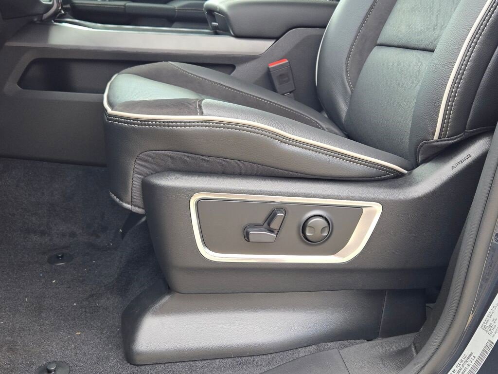 New 2026 RAM 1500 Laramie w/ Night Edition image 25