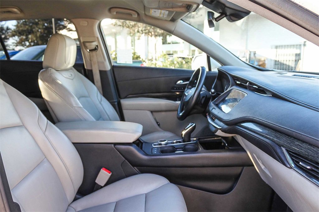 Used 2020 Cadillac XT4 Premium Luxury image 21