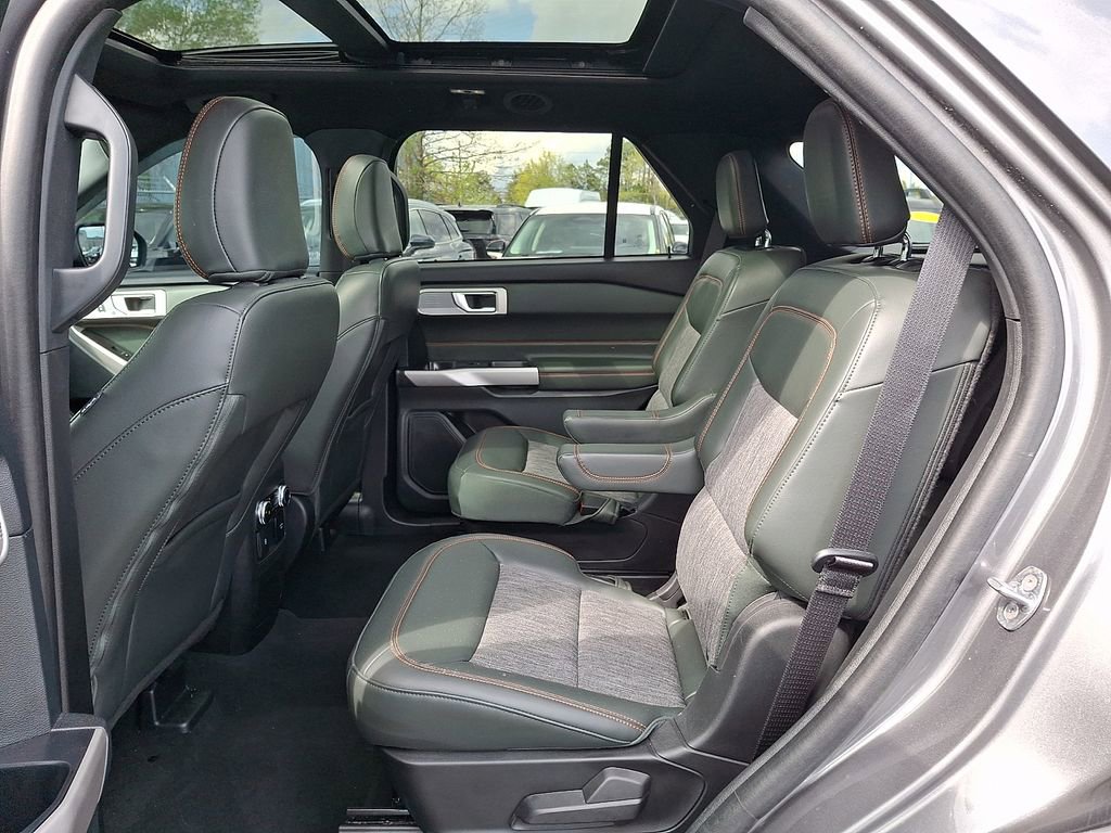 Used 2024 Ford Explorer Timberline w/ Timberline Technology Package AWD/4WD image 11