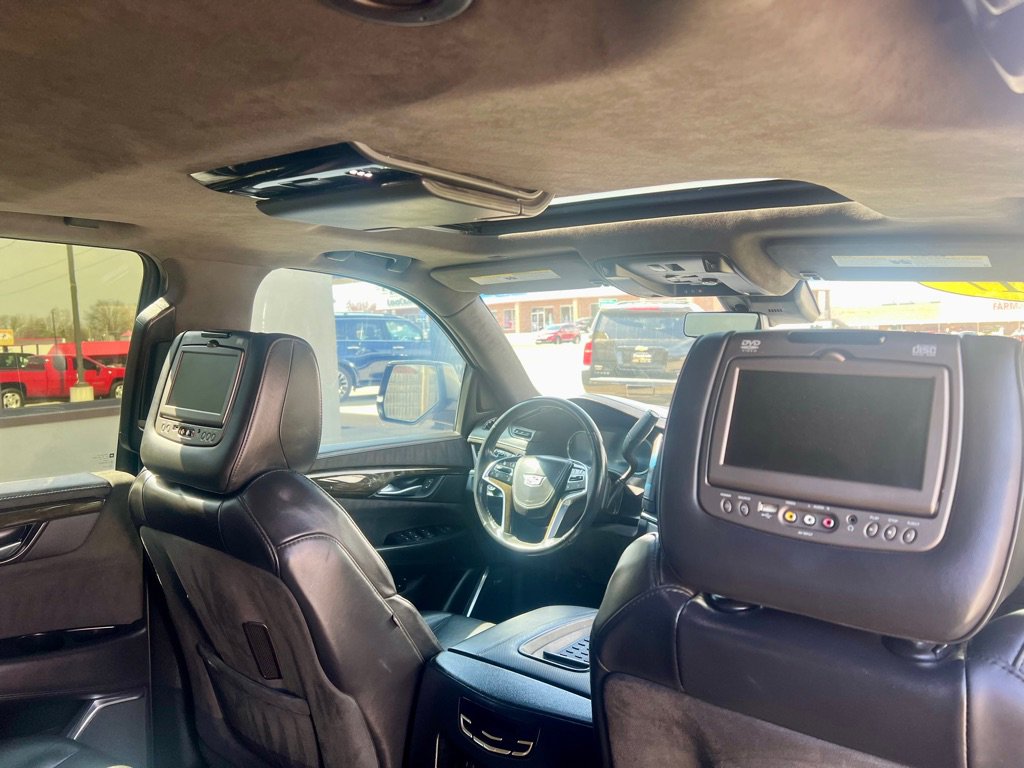 Used 2017 Cadillac Escalade ESV Platinum image 20