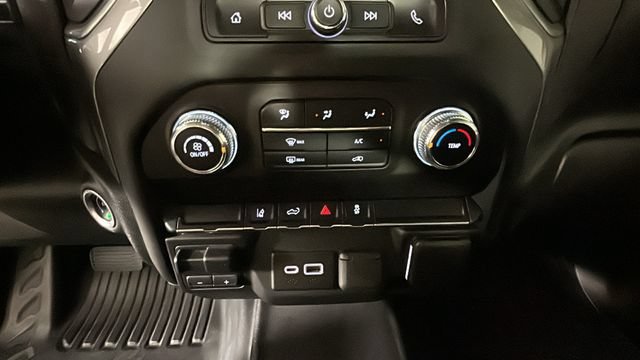 Used 2024 GMC Sierra 2500 Pro AWD/4WD image 22