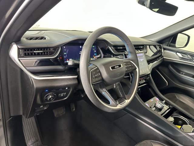 Used 2022 Jeep Grand Cherokee Trailhawk AWD/4WD image 12
