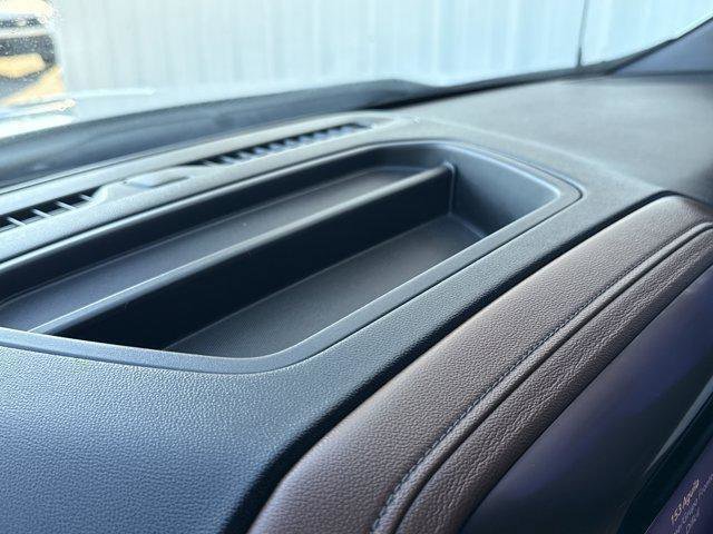 Used 2019 Chevrolet Silverado 1500 High Country w/ Technology Package image 30