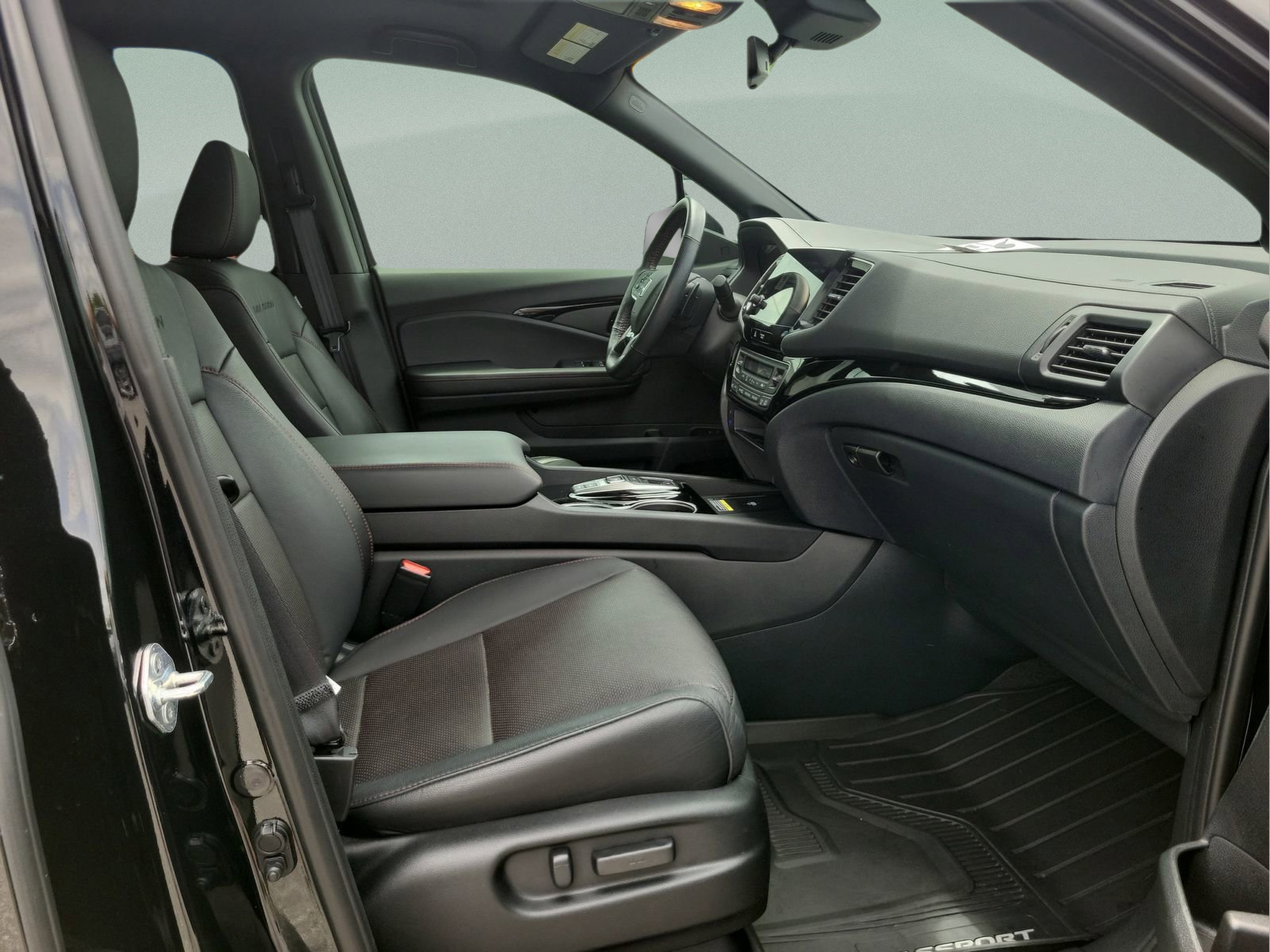 Used 2024 Honda Passport Black Edition image 21