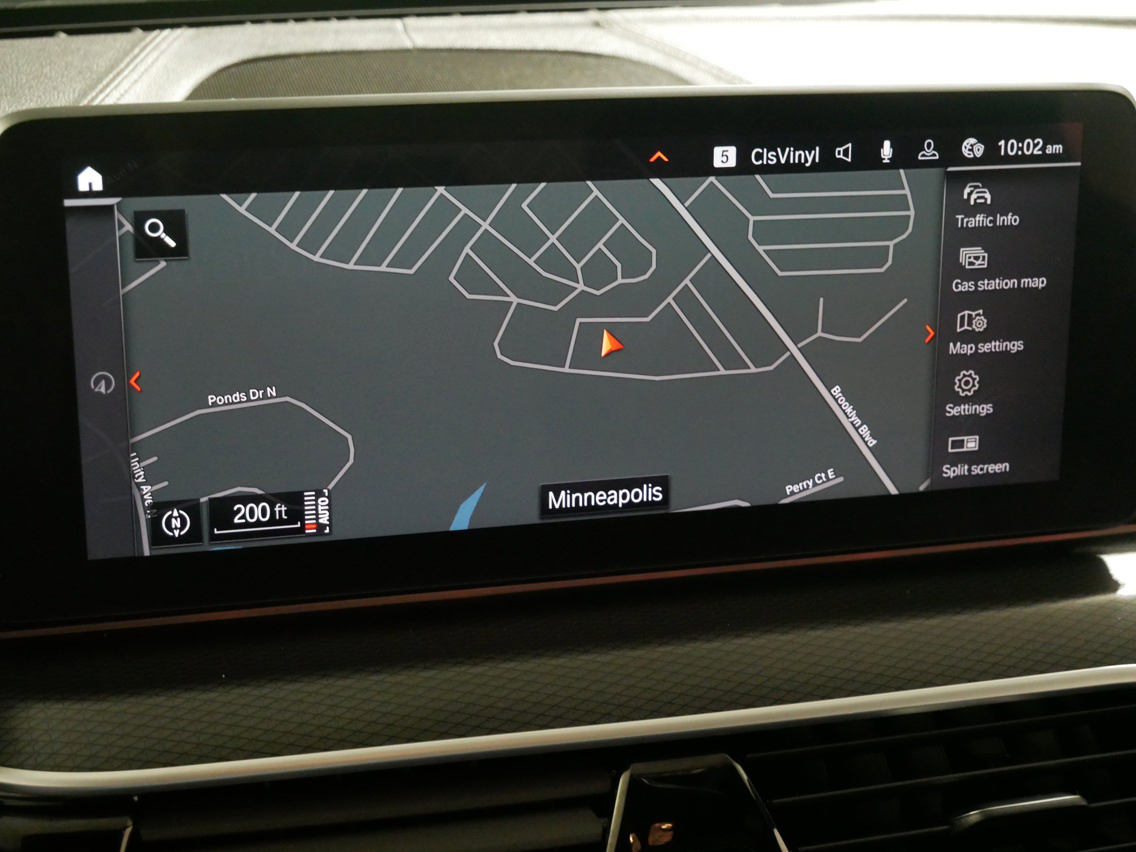 Used 2022 BMW M550i xDrive image 31