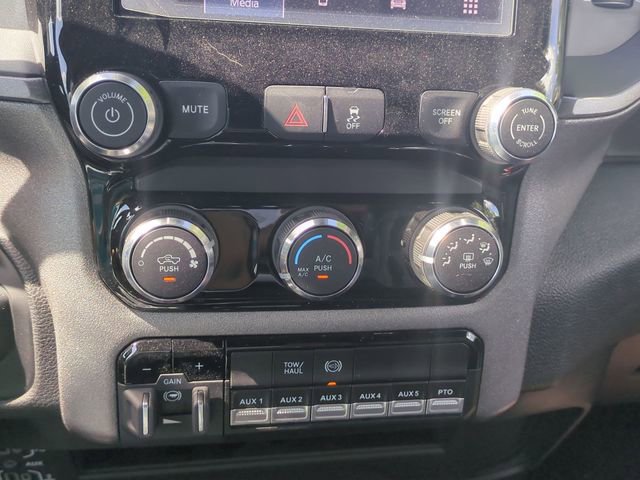 New 2025 RAM 4500 Tradesman AWD/4WD image 17