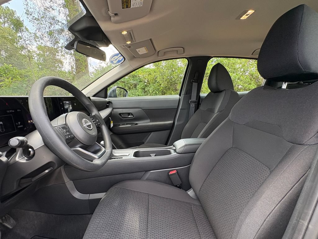 Used 2026 Nissan Kicks S FWD image 18